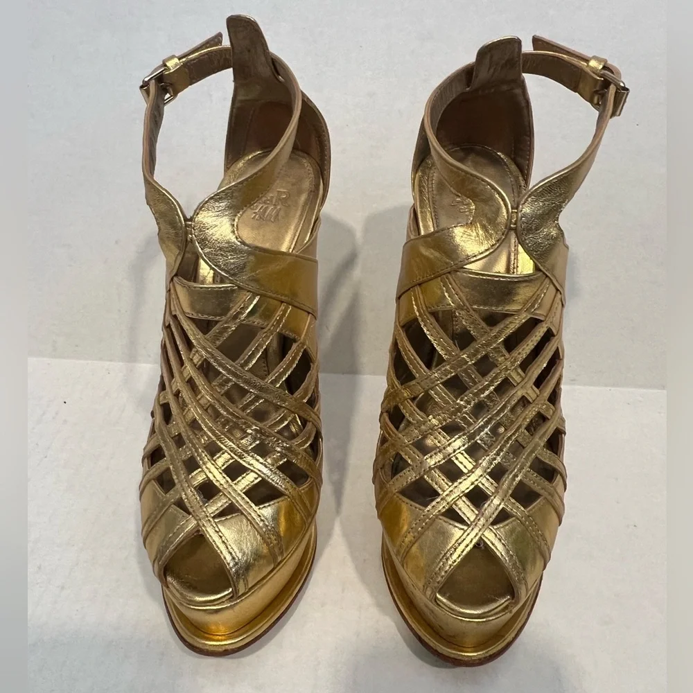 ANNA DELLO RUSSO X H&M Gold Platform Stiletto Heels ✨
